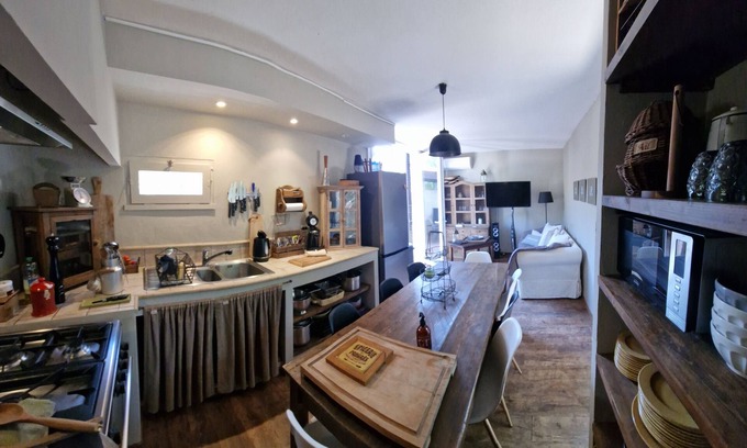 Port Leucate House | 5 mins walk from the sea 8 mins from the Port restaurant bar. pétanque.