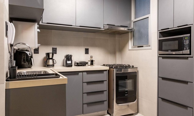 Leblon Apartment | 5 Minutes From Leblon Beach Ap302
