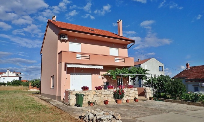 Posedarje Apartment | 5 minutes from the beach Apartment with terrace