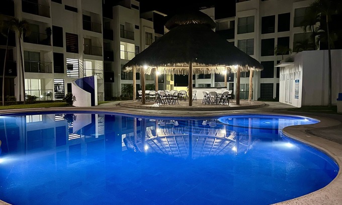 Manzanillo House | 5 minutes from the beach and pool