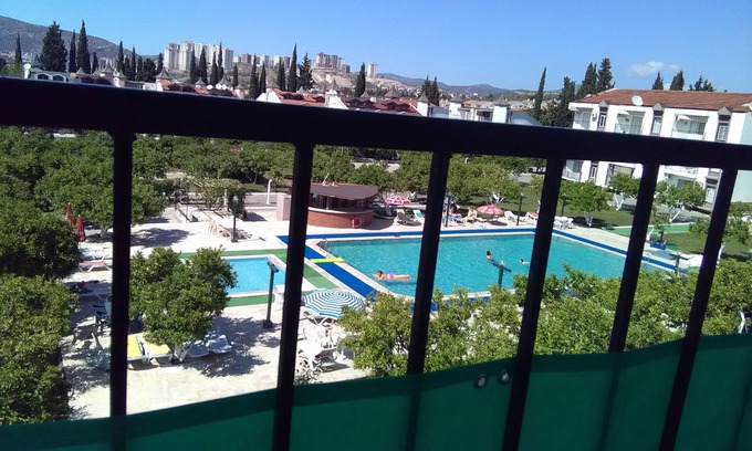 Kusadasi City Centre Apartment | 5 minutes to the famous Long Beach