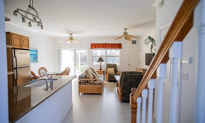 Grace Bay House | 5 minutes walk to famous Grace Bay beach! 2 bedroom town home.
