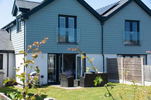 Brynteg House | 5 Parc Delfryn