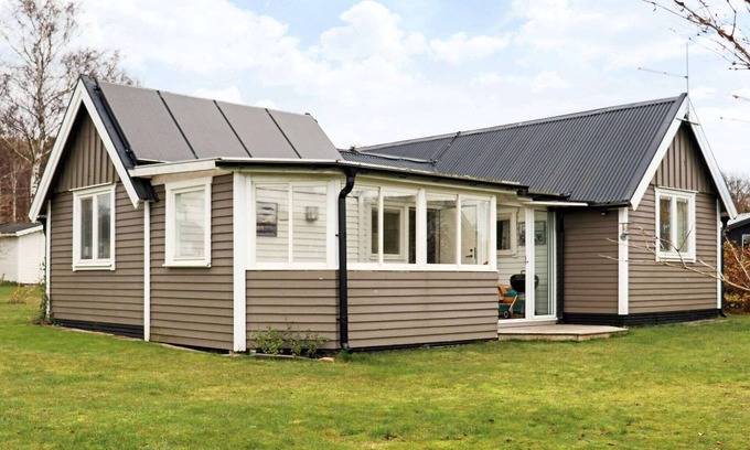 Falkenberg House | 5 person holiday home in FALKENBERG