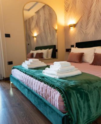 Cosenza House | 5 Sensi - Vasca Idromassaggio, Terrazzo, Fibra Ultraveloce, Parcheggio Coperto su Richiesta