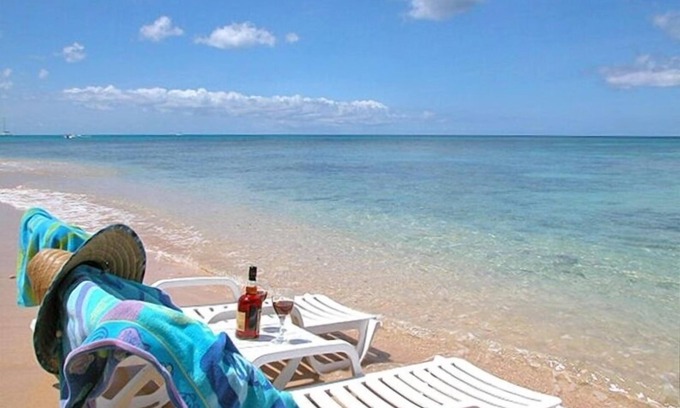Holetown Apartment | #5 St. James Platinum Coast
