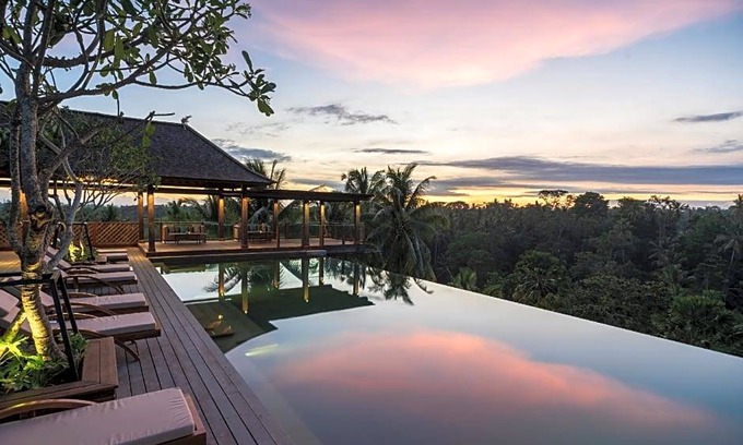 Ubud City-Centre Hotel | 5-Star Hotel ∙ Adiwana Bisma - CHSE Certified