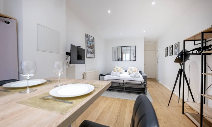Capucins - Victoire Apartment | 5 studios in Bordeaux, ideal for groups
