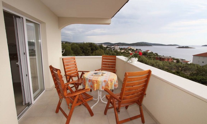 Rogoznica Apartment | 50 m² Apartment ∙ 2 bedrooms ∙ 5 guests