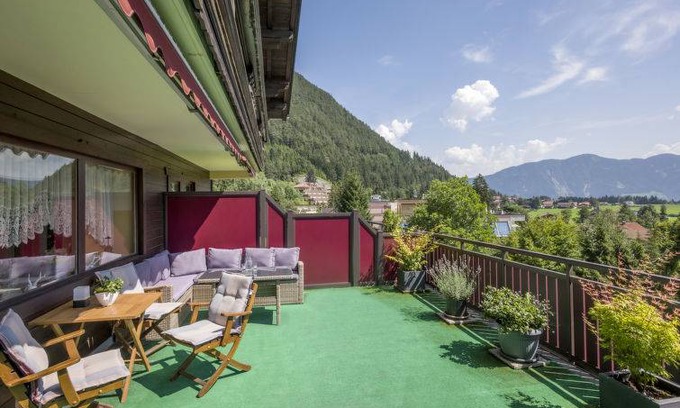 Maurach Apartment | 50 m² Apartment ∙ 1 bedroom ∙ 4 guests