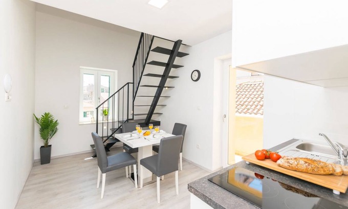Sibenik Apartment | 50 m² Apartment ∙ 1 bedroom ∙ 4 guests