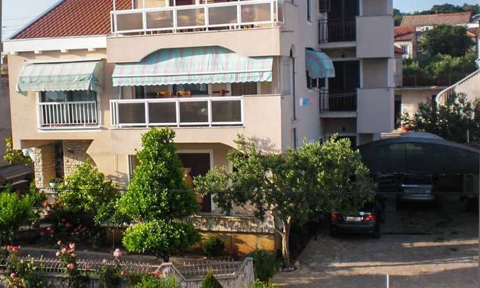 Pakostane Apartment | 50 m² Apartment ∙ 1 bedroom ∙ 4 guests