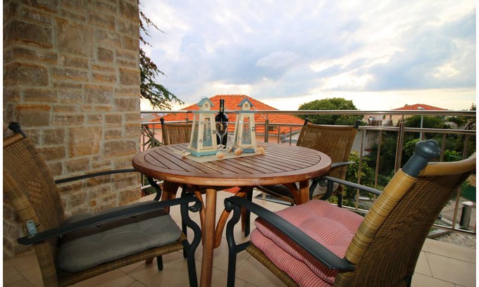 Primosten Apartment | 50 m² Apartment ∙ 1 bedroom ∙ 4 guests