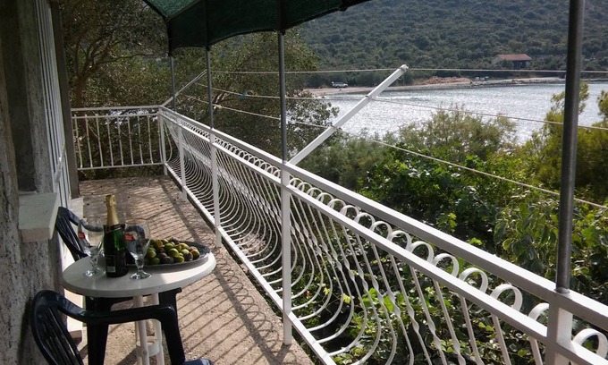 Dubrava Apartment | 50 m² Apartment ∙ 2 bedrooms ∙ 5 guests