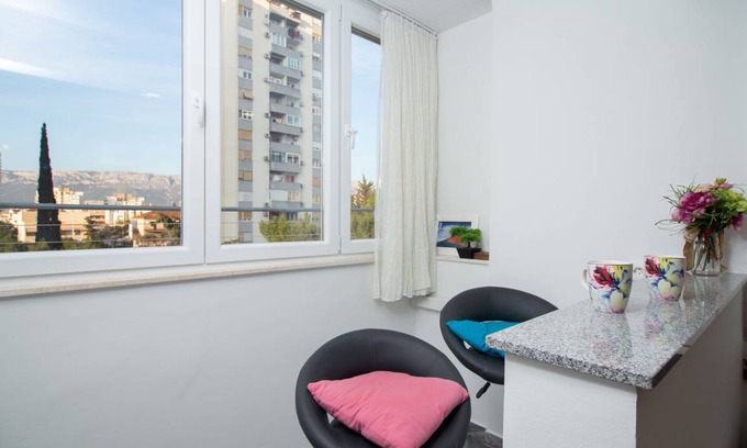 Split Apartment | 50 m² Apartment ∙ 2 bedrooms ∙ 4 guests