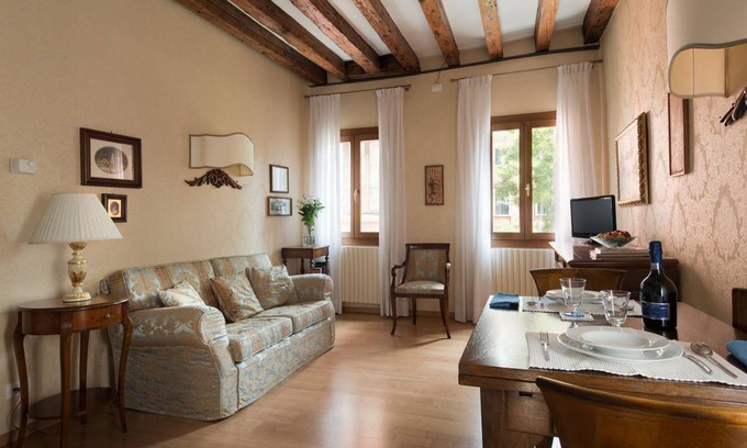 San Polo Apartment | 50 m² Apartment ∙ 2 bedrooms ∙ 3 guests