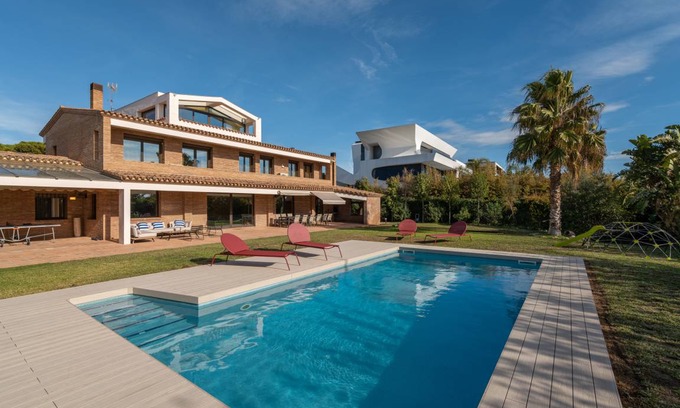 Gava Villa | 500 m² Villa ∙ 7 bedrooms ∙ 16 guests