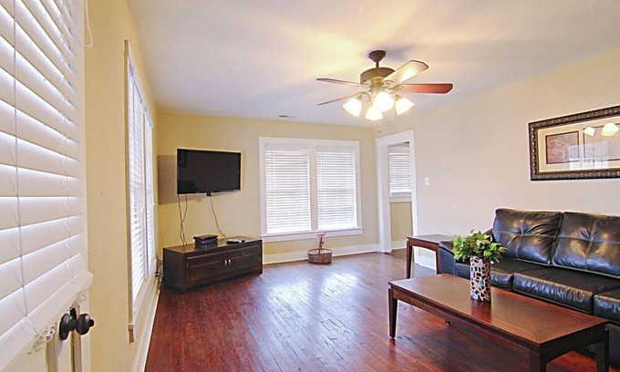 Florence Condo | 501#B - Spacious downtown Shoals Condo Suite