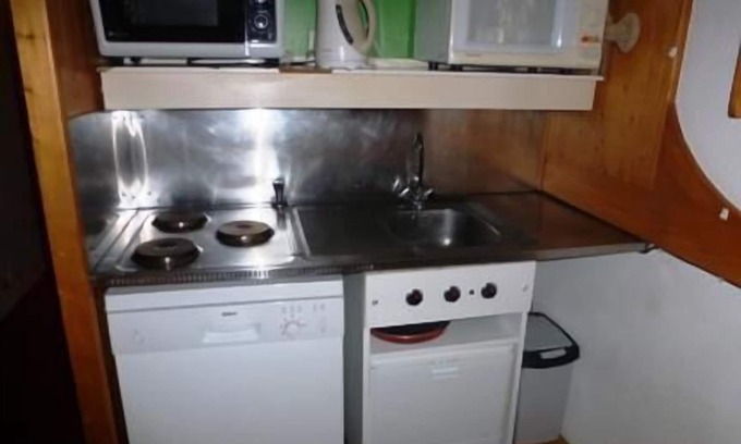 Arc-1800 Apartment | 50m from resort center, 16th floor, view resort, tv, 29m², Les Arcs