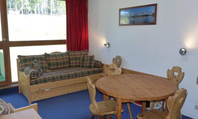 Arc-1800 Apartment | 50m from shops, 3rd floor, view ski slopes, tv, ski locker, 33m², Les Arcs