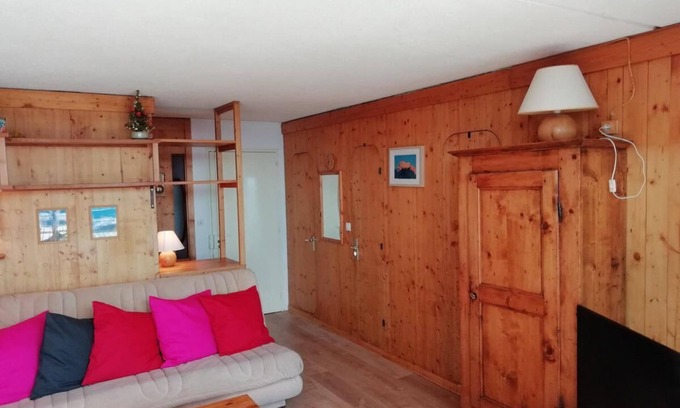Arc-1600 Apartment | 50m from ski slopes, 3rd floor, view resort, balcony, tv, ski locker, 49m², Les Arcs