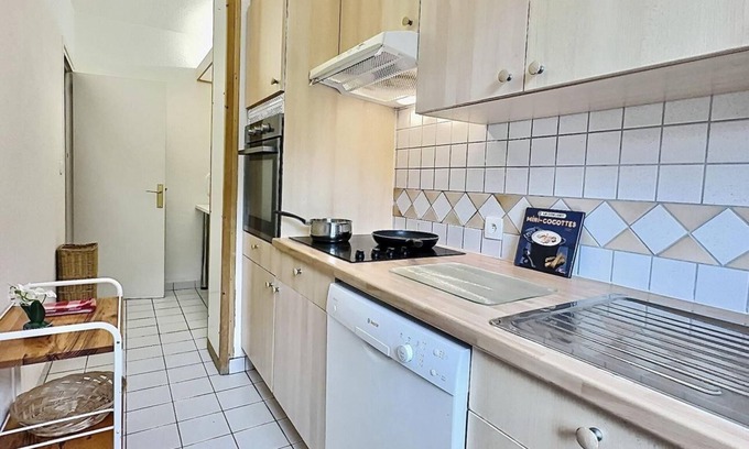 Tignes le Lac Apartment | 50m from ski slopes, 5th floor, view lake, balcony, ski locker, 68m², Tignes