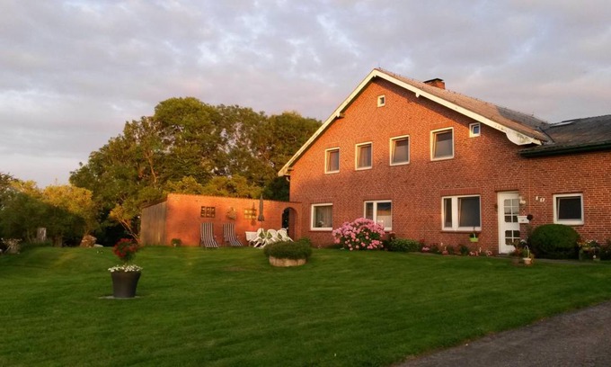 Vollerwiek Apartment | 52 m² Apartment ∙ 2 bedrooms ∙ 4 guests