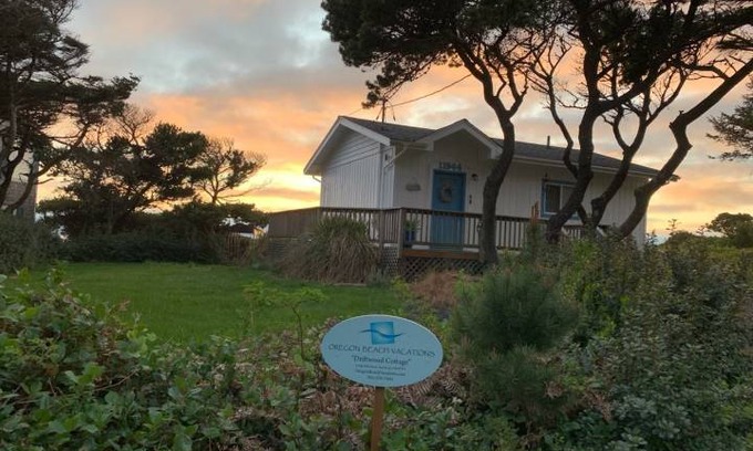 Seal Rock House | 52 m² House ∙ 1 bedroom ∙ 2 guests