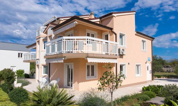 Okrug Gornji Apartment | 53 m² Apartment ∙ 1 bedroom ∙ 4 guests