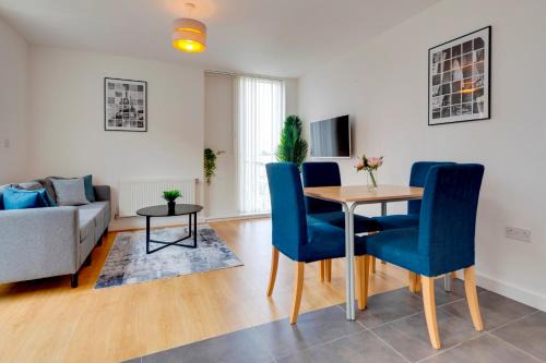 Trumpington Apartment | 54 Woodpecker Way · Modern apartment near Addenbrookes Free parking Pass the Keys