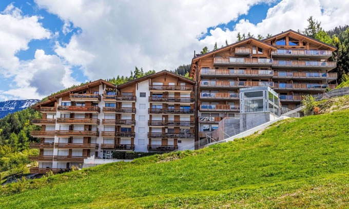 Saint-Pierre-de-Clages Apartment | 55 m² Apartment ∙ 1 bedroom ∙ 4 guests