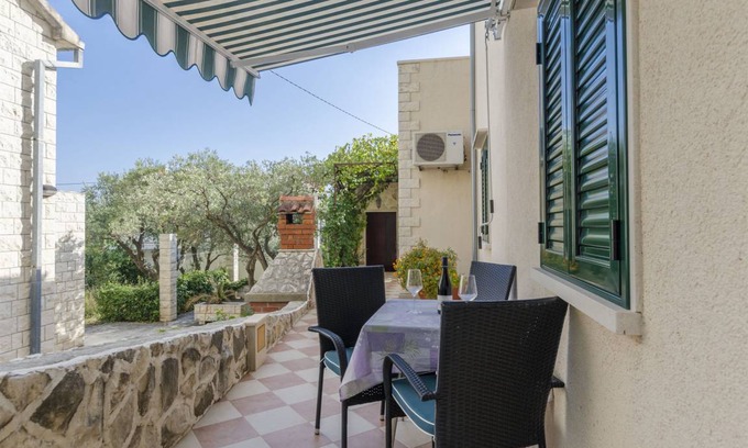 Bol Apartment | 55 m² Apartment ∙ 1 bedroom ∙ 5 guests