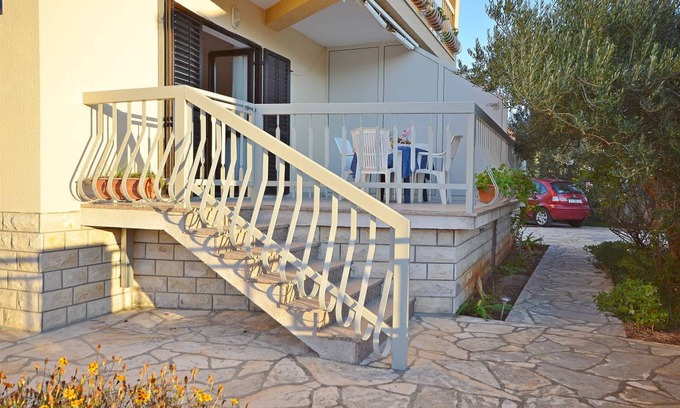 Tribunj Apartment | 55 m² Apartment ∙ 2 bedrooms ∙ 5 guests