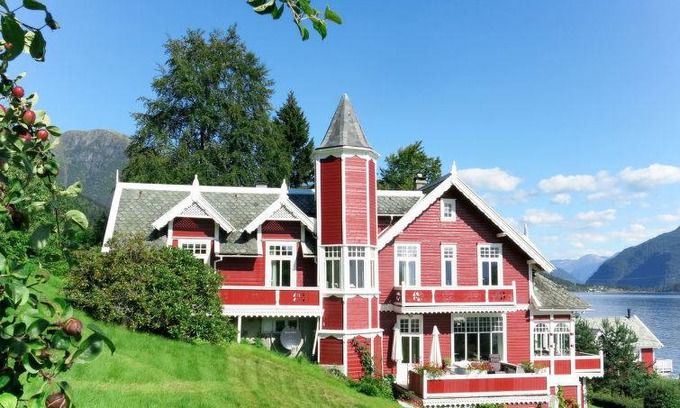 Balestrand Apartment | 55 m² Apartment ∙ 2 bedrooms ∙ 3 guests