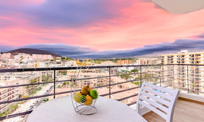 Los Cristianos Apartment | 56 m² Apartment ∙ 1 bedroom ∙ 3 guests