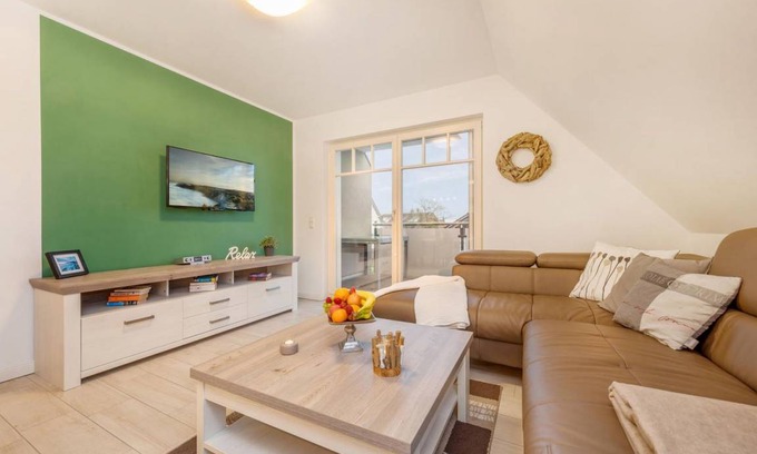 Zingst Apartment | 59 m² Apartment ∙ 2 bedrooms ∙ 4 guests