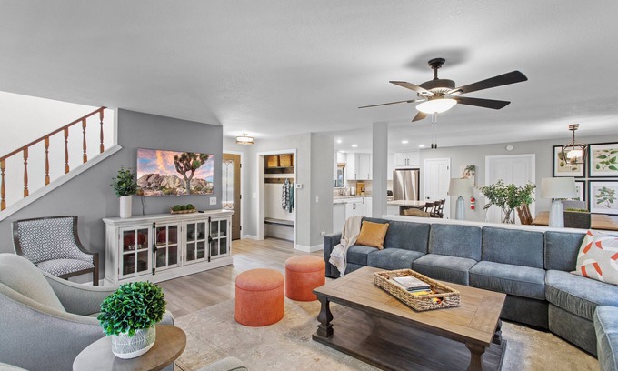 Lake Arrowhead House | 5BDR Stay w/Fireplace, Game room & Family-Friendly Amenities | Arrowhead Chalet