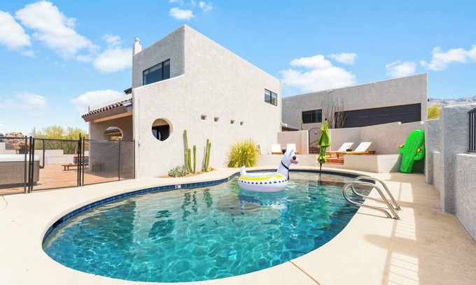 Cimarron Foothills Estates House | 5BR Tucson Retreat w/Pool, Spa, Game Room, Views
