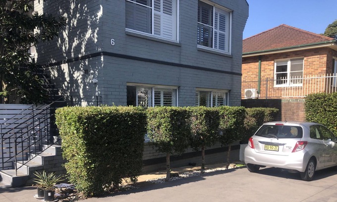 Freshwater Apartment | 5mins to beautiful beach with own car park place