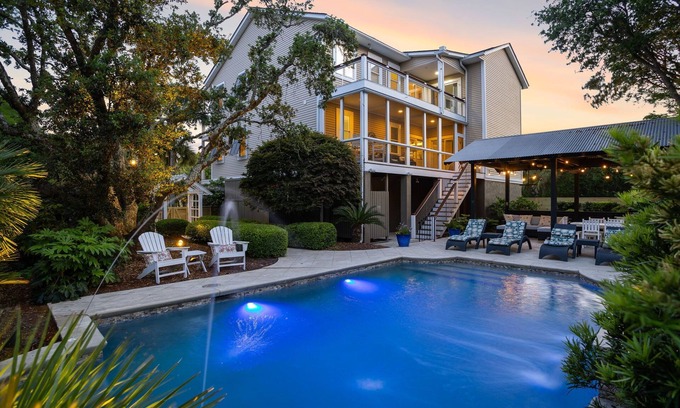 Isle of Palms House | 6 Bed/5 Bath Home w/Elevator, Private Pool & Yard, book your Spring Vacation!