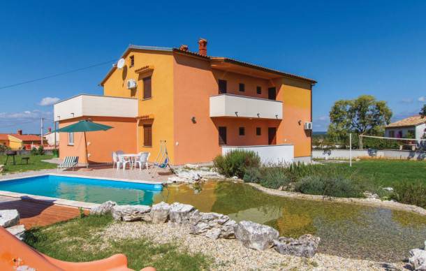 Bratulici House | 6 bedroom accommodation in Bratulici