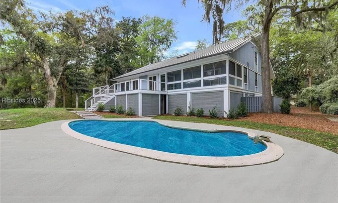 Palmetto Dunes House | 6 Bedroom Luxury Home with Private Pool in Hilton Head Island - Pets Welcome!