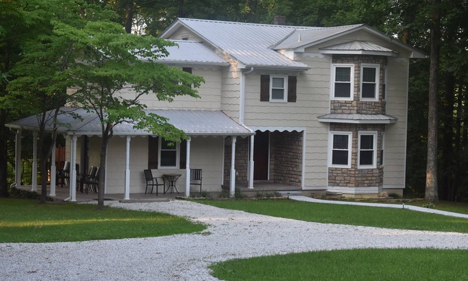 Saint Helens Other | 6 BR 3 bath Elegant farmhouse