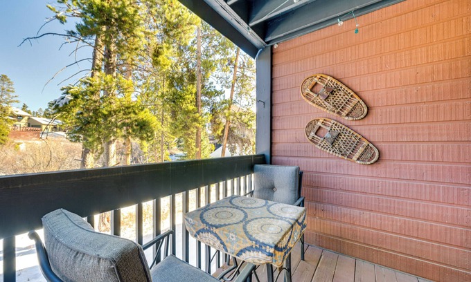 Fraser Condo | 6 Mi to Skiing: Condo w/Balcony in Fraser!