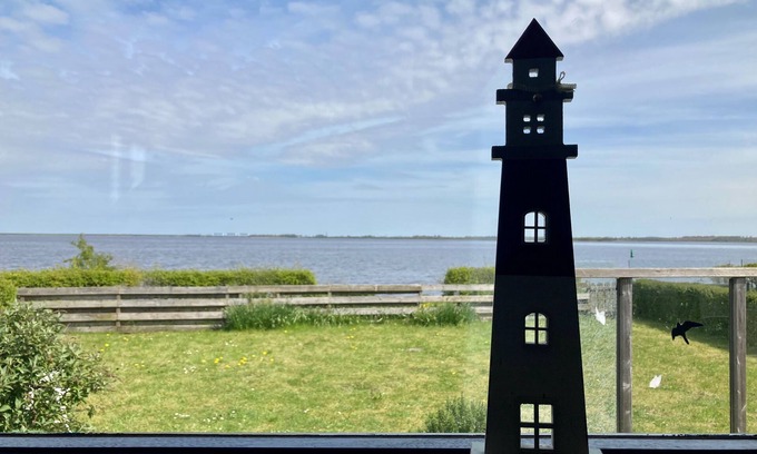 Anjum House | 6 pers Holiday home Aurora with directly on the Lauwersmeer