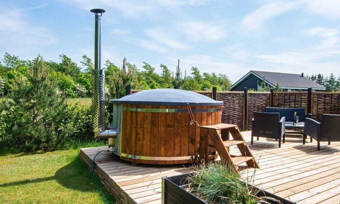 Skaven Strand House | 6 person holiday home in Tarm