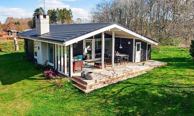 Farvang House | 6 person holiday home in F rvang