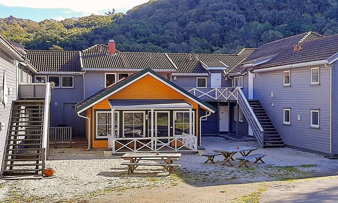 Lyngdal Apartment | 6 person holiday home in lyngdal