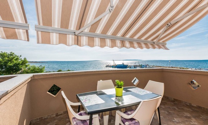 Kosljun Apartment | 60 m² Apartment ∙ 2 bedrooms ∙ 4 guests