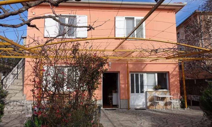 Municipality of Omisalj Apartment | 60 m² Apartment ∙ 2 bedrooms ∙ 6 guests